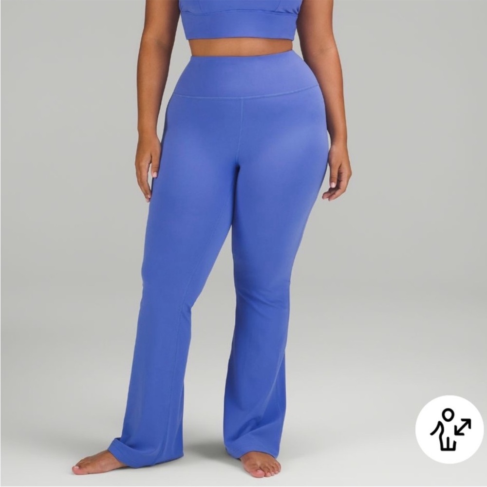 Lululemon • groove super-high-rise flared pant
nulu in wild indigo sz 10